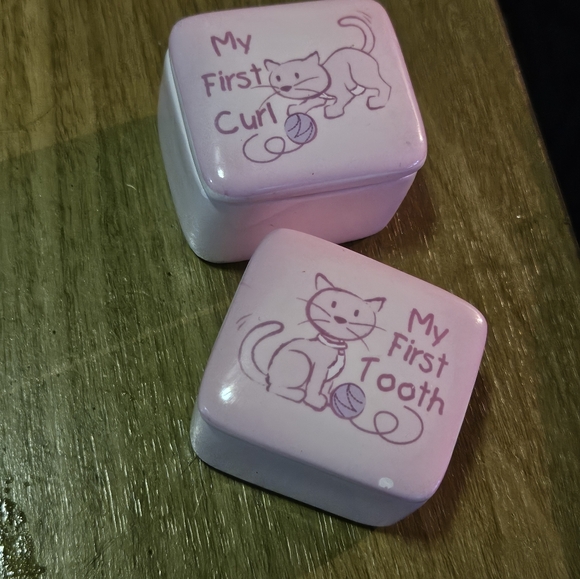 2 porclen baby first containers - Picture 2 of 3